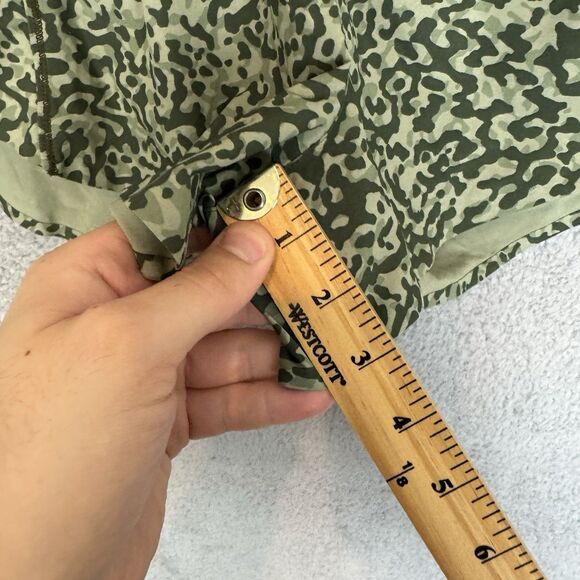 S Athleta Shorts Womens S Green Printed Hustle 3" Vented Brief Zip Pocket Jogger - Picture 3 of 7